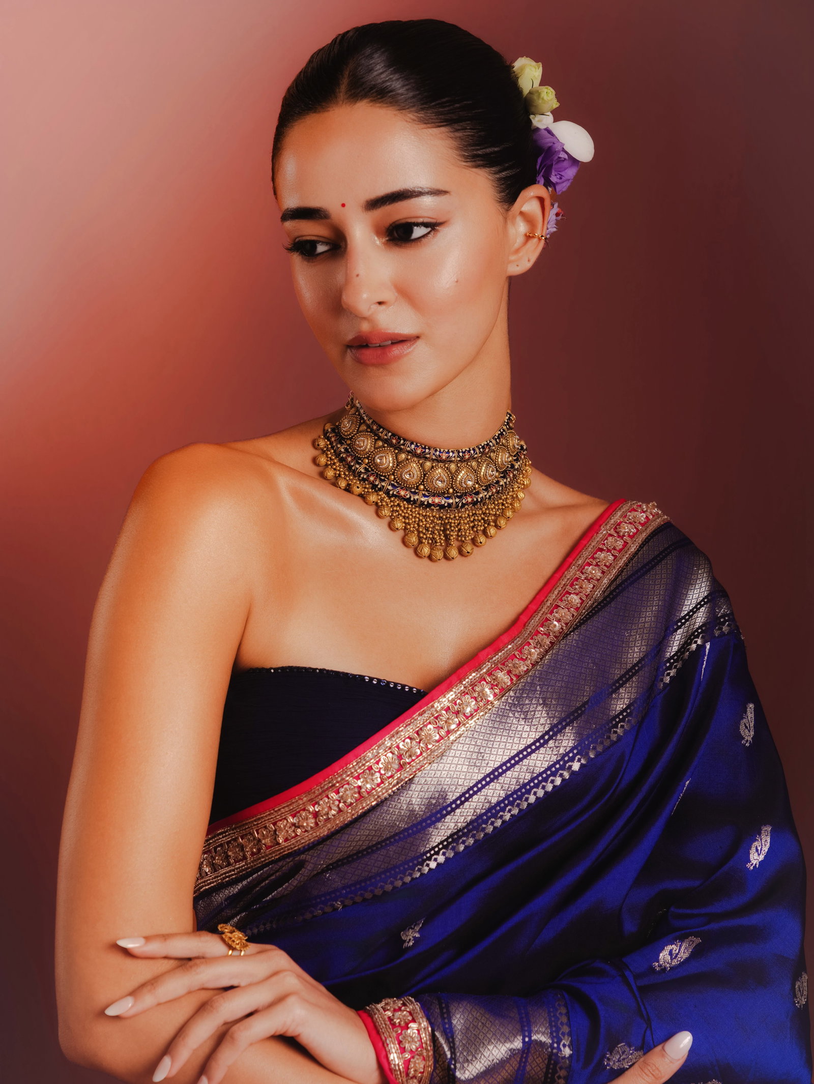 Ananya Panday Stuns In Manish Malhotra’s Contemporary Take On The Paithani