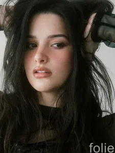 Jules LeBlanc Stars on the Cover of Folie Magazine’s May 2026 Issue 52 Jules LeBlanc Stars on the Cover of Folie Magazine’s May 2026 Issue