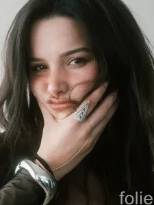 Jules LeBlanc Stars on the Cover of Folie Magazine’s May 2026 Issue 54 Jules LeBlanc Stars on the Cover of Folie Magazine’s May 2026 Issue
