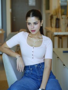 Geet Goraaya in Pink Top and Jeans: Latest Photoshoot Look 2026 18 Geet Goraaya in Pink Top and Jeans: Latest Photoshoot Look 2026
