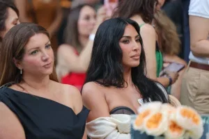 Kim Kardashian Builds a Formal Evening Look Around Deliberately Undone Knitwear 30 Kim Kardashian Builds a Formal Evening Look Around Deliberately Undone Knitwear