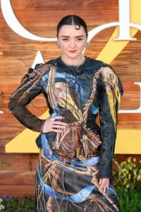 Maisie Williams Wears Maison Margiela Fall 2026 at Practical Magic 2 Premiere 27 Maisie Williams Wears Maison Margiela Fall 2026 at Practical Magic 2 Premiere