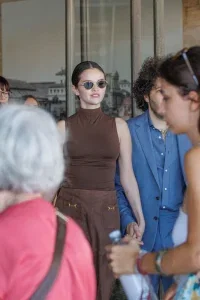 Selena Gomez Brown Venice Look Has the Better Proportion Beside Benny Blanco Blue Suit 39 Selena Gomez Brown Venice Look Has the Better Proportion Beside Benny Blanco Blue Suit